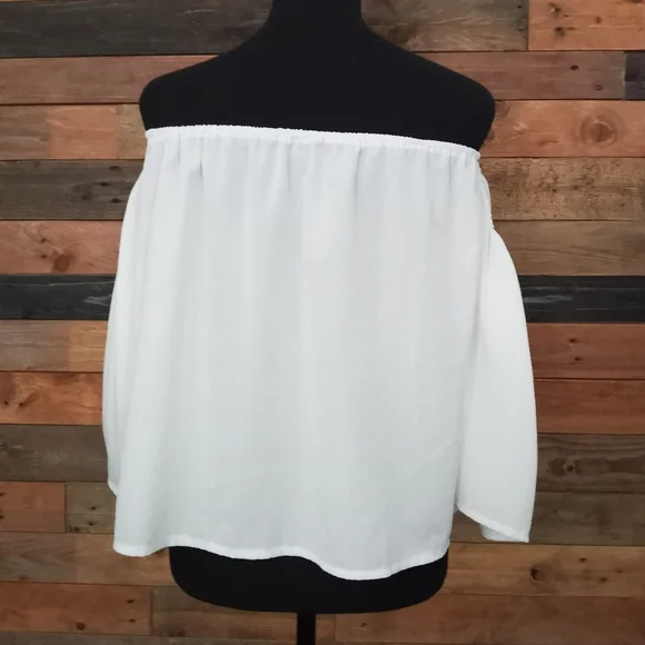 EUC White Bandeau bell sleeve top - Small - Picture 4 of 7